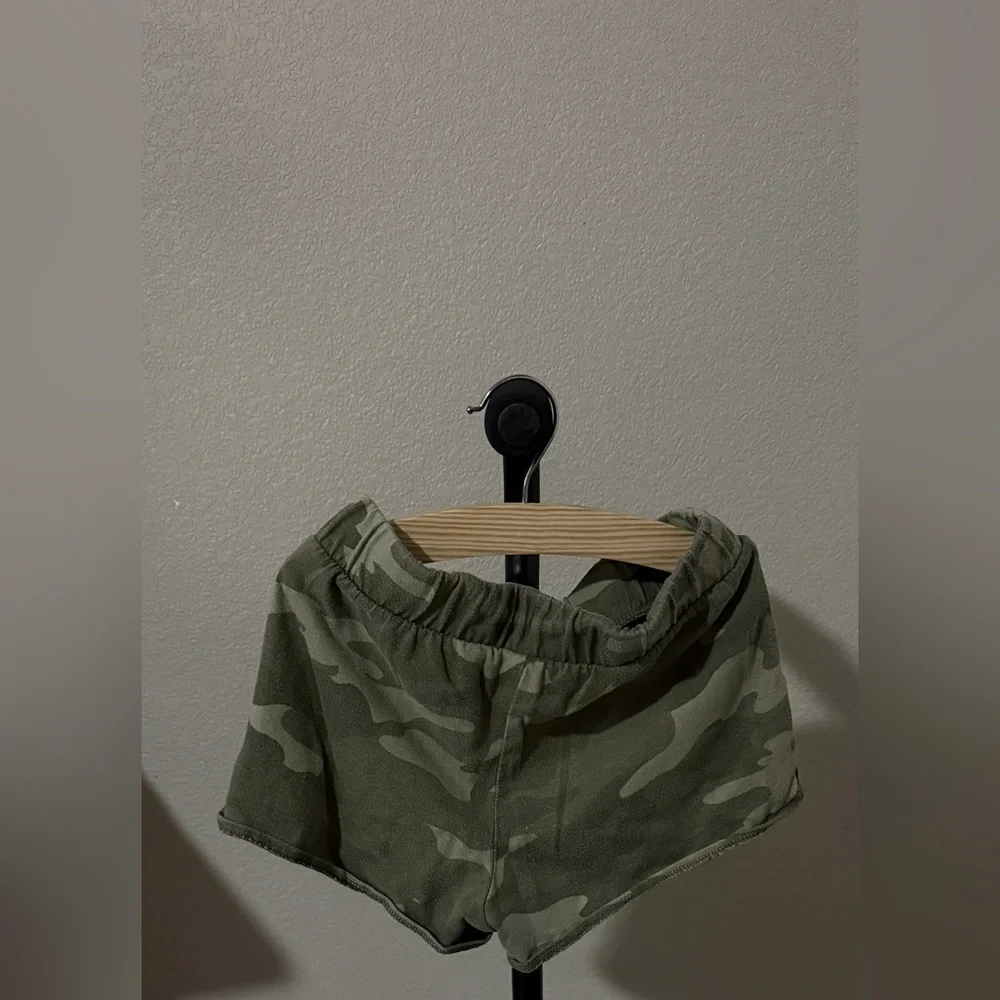 Old Navy Olive Camo Shorts